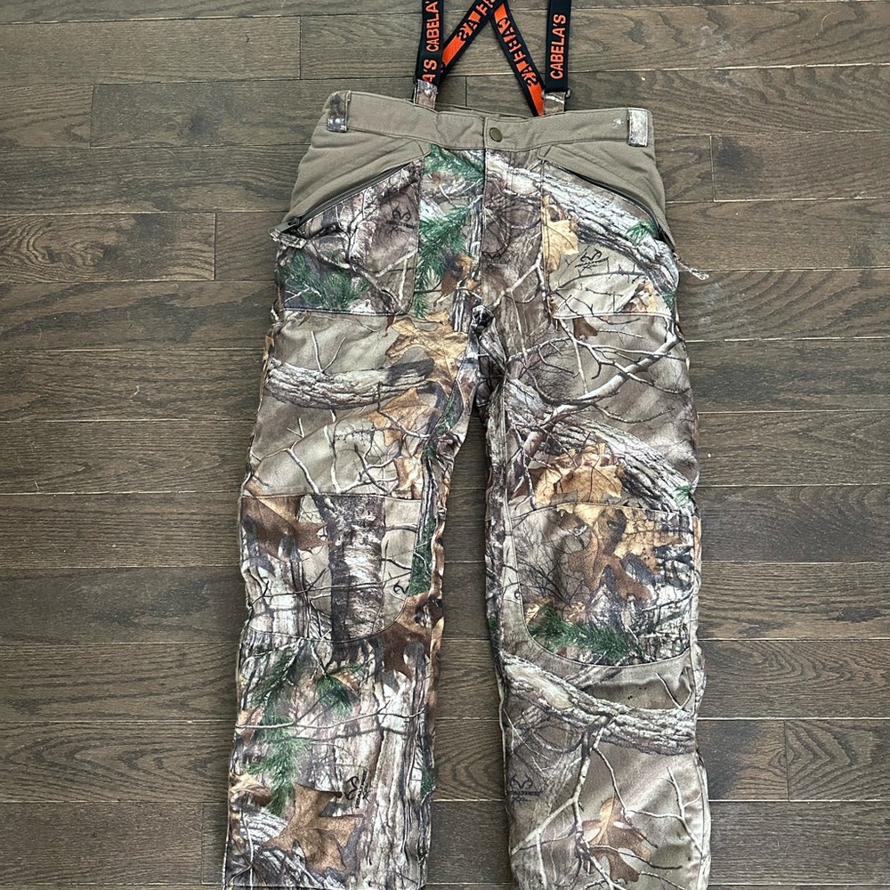Cabela's youth size large insulated hunting pants